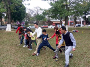幸福初冬，東莞松湖生態(tài)園迎來(lái)光明小學(xué)五年級(jí)兄弟班親子戶(hù)外活動(dòng)